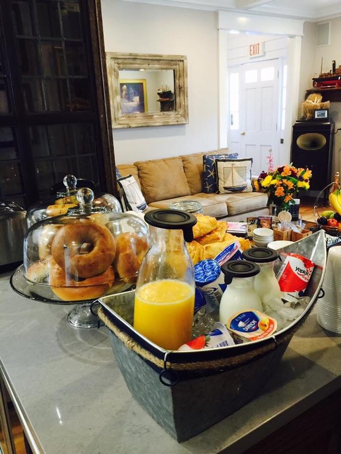 Bed and Breakfast The Clarendon House Provincetown Esterno foto