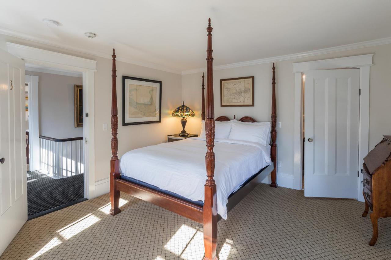 Bed and Breakfast The Clarendon House Provincetown Esterno foto
